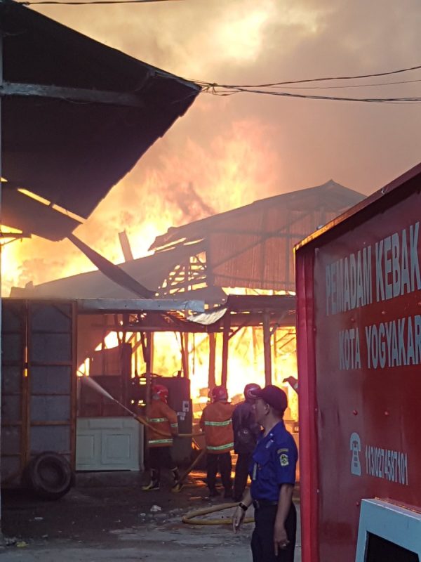 Kebakaran-Parangtritis_Km-7 -Jogja