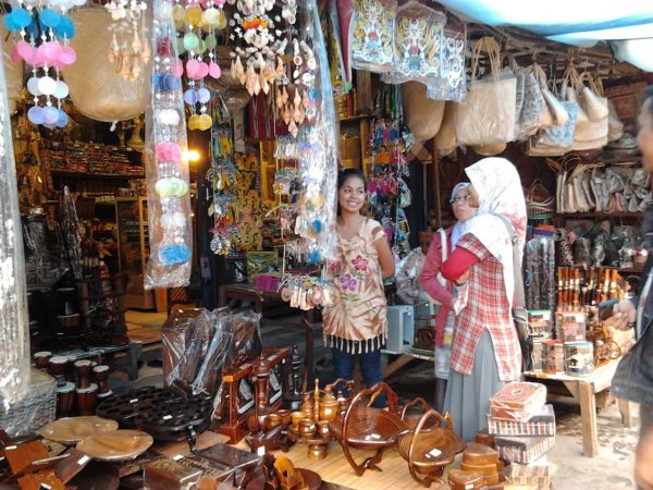 Suasana Pasar Kebun Sayur Balikpapan